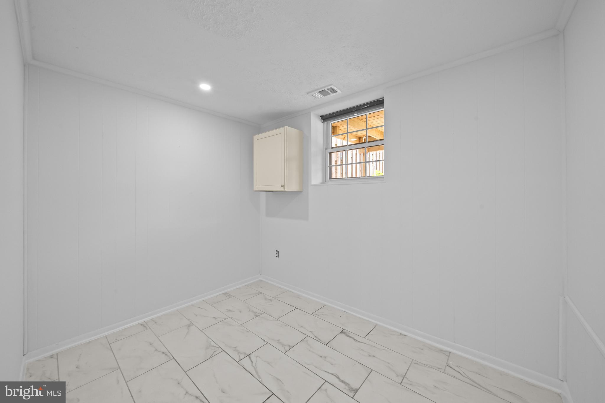 POINT OF WOODS - Residential