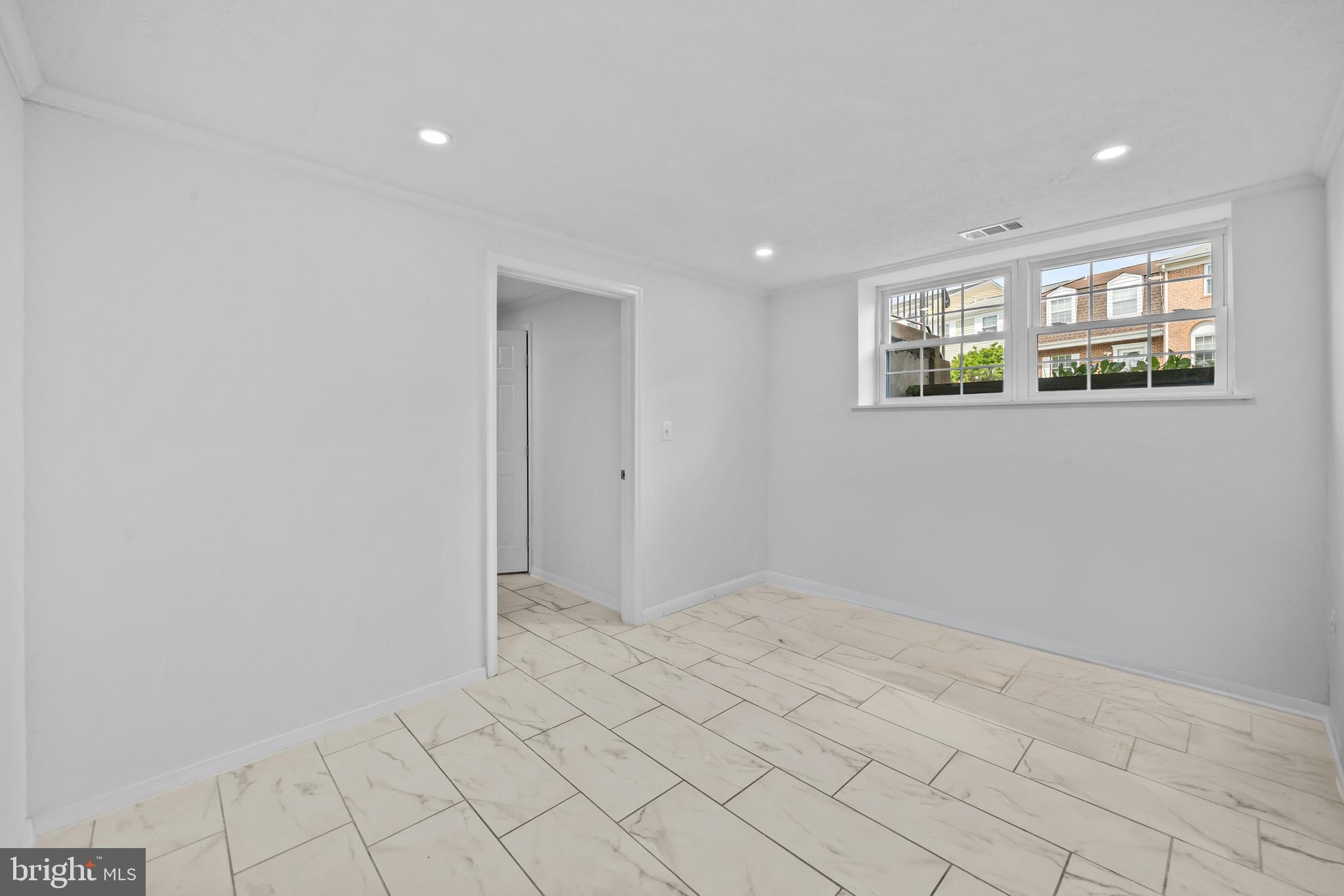 POINT OF WOODS - Residential