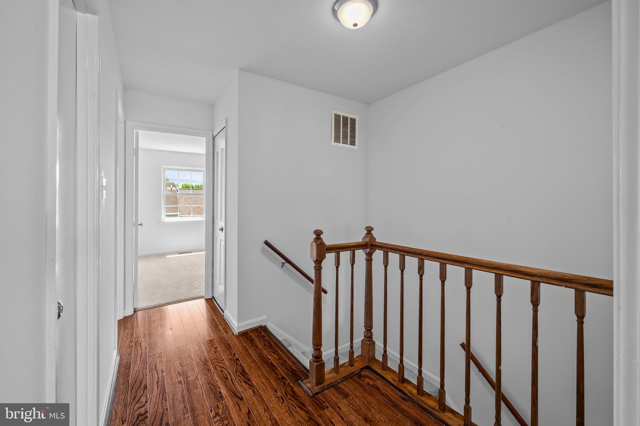 POINT OF WOODS - Residential