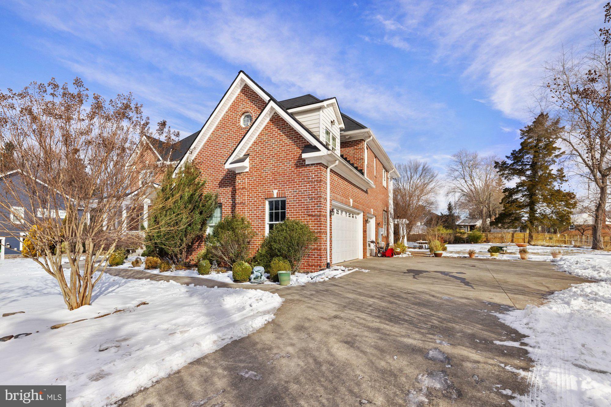 LITTLE VIENNA ESTATES - Residential