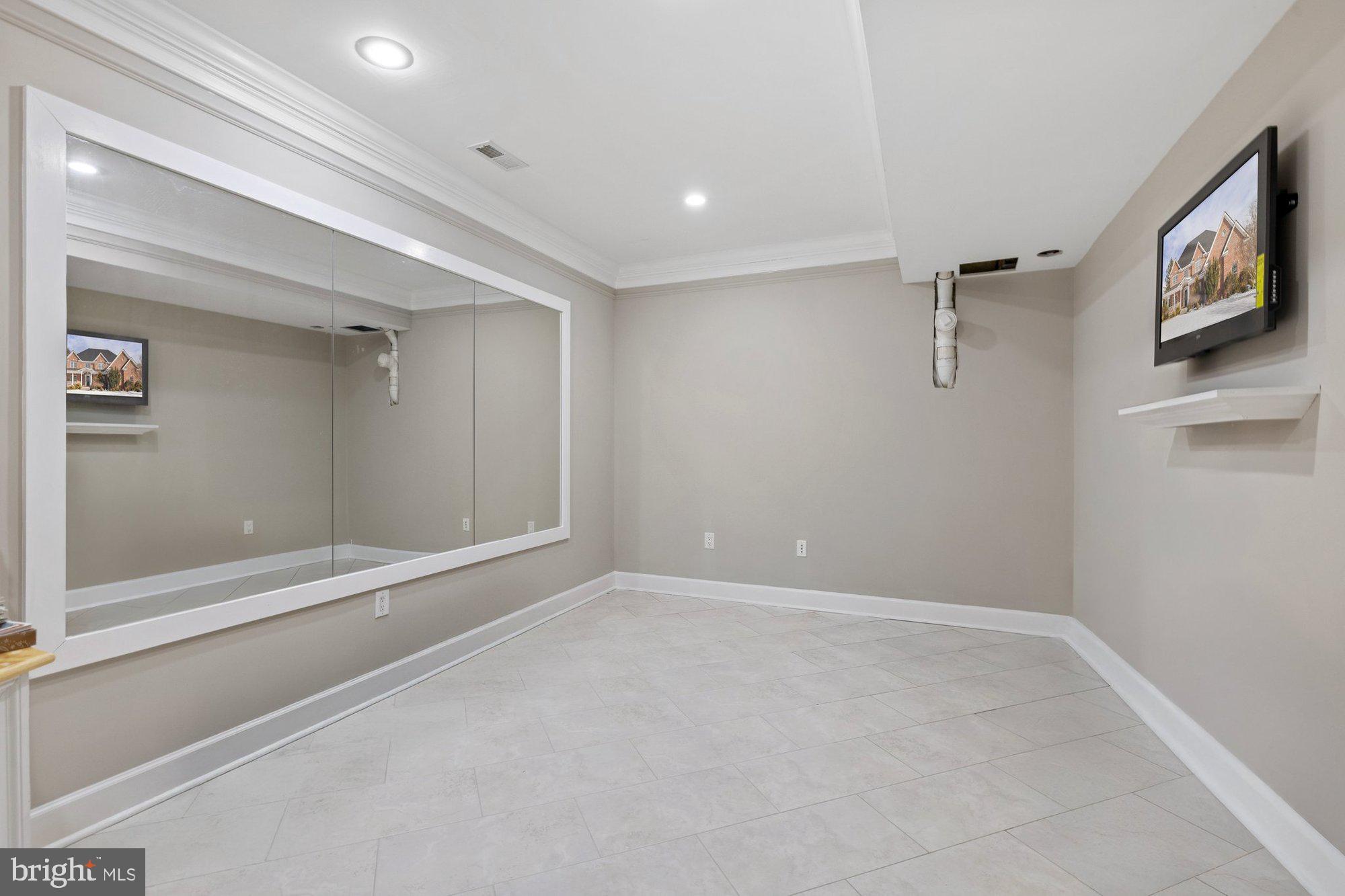 LITTLE VIENNA ESTATES - Residential