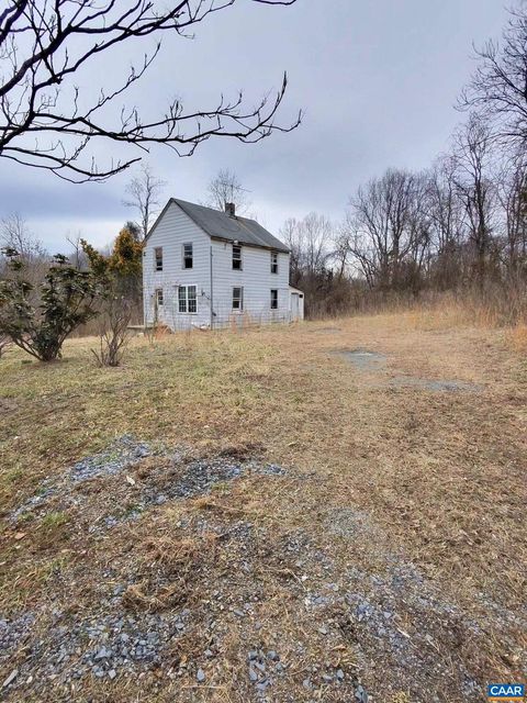 Homes For Sale - 2850 King Solomon Ln Ln<br/> ESMONT, VA 22937