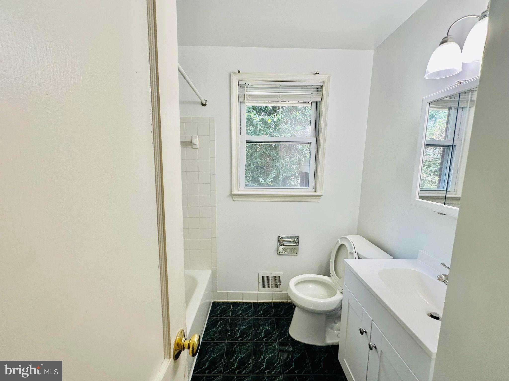 BROCKWOOD - Residential Lease