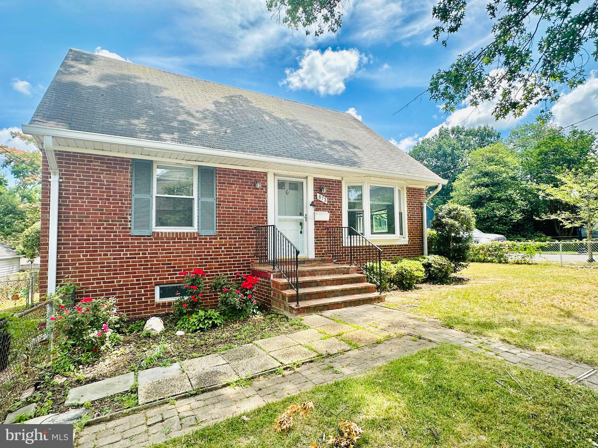 BROCKWOOD - Residential Lease