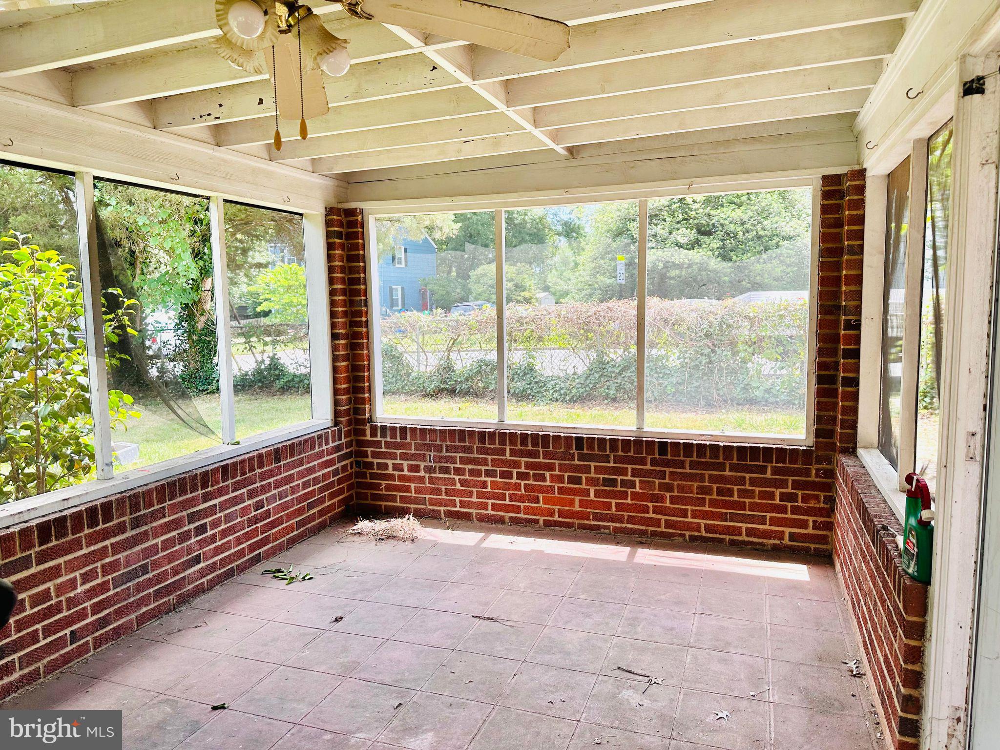 BROCKWOOD - Residential Lease