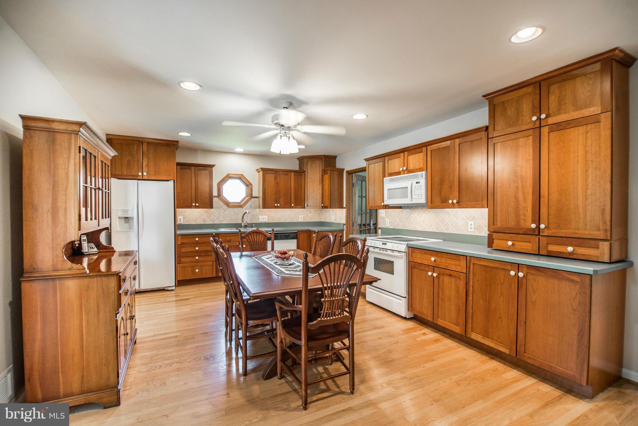 BALDWIN HILLS - Residential