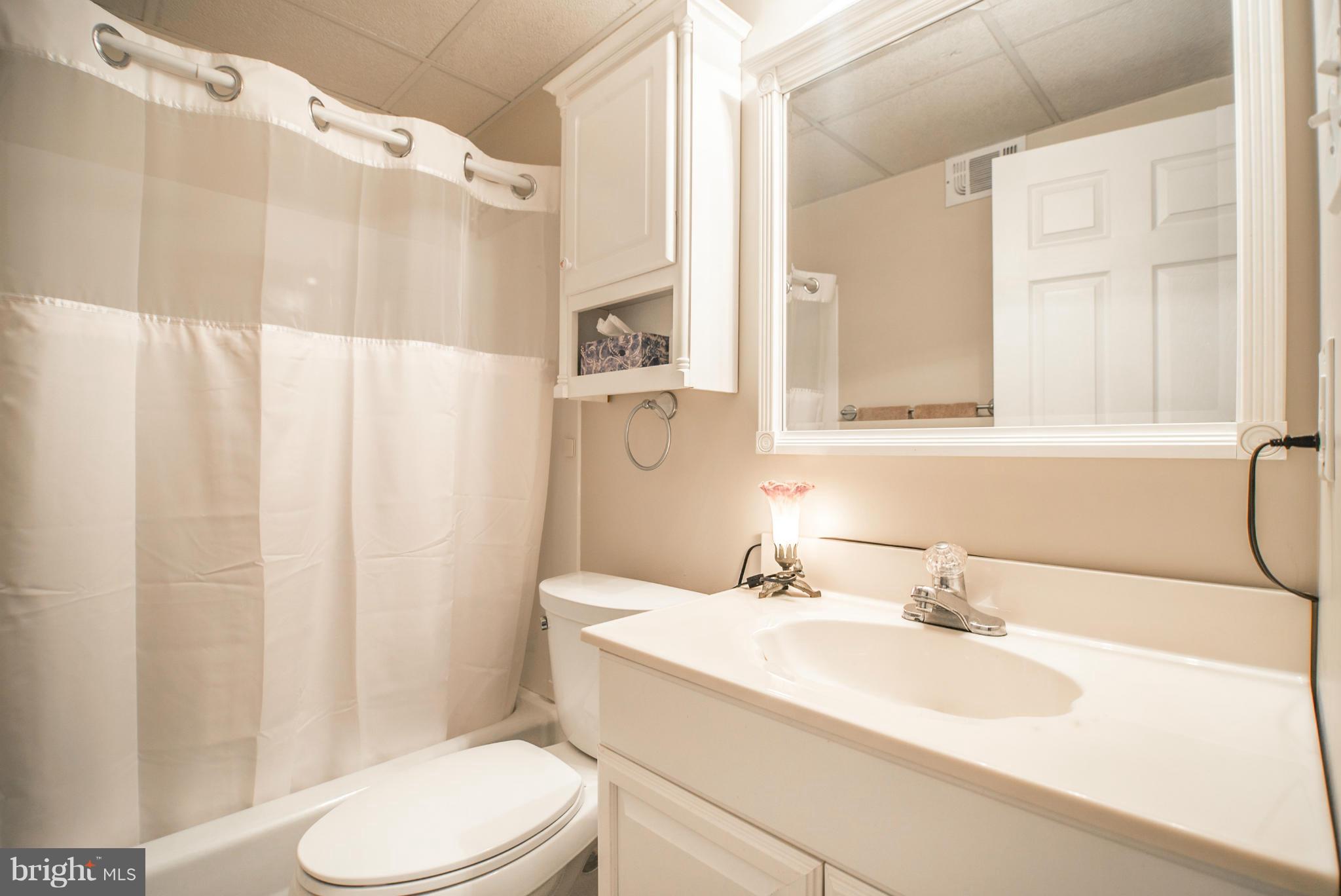 BALDWIN HILLS - Residential