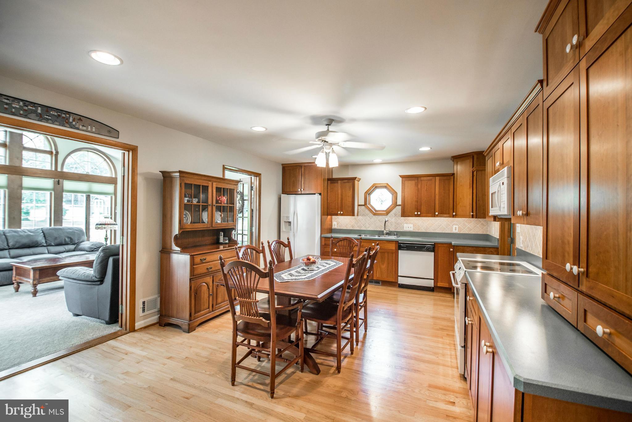 BALDWIN HILLS - Residential