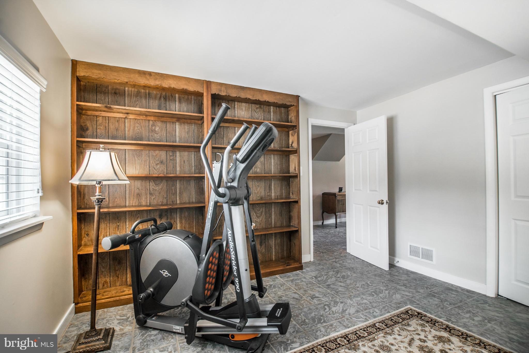 BALDWIN HILLS - Residential