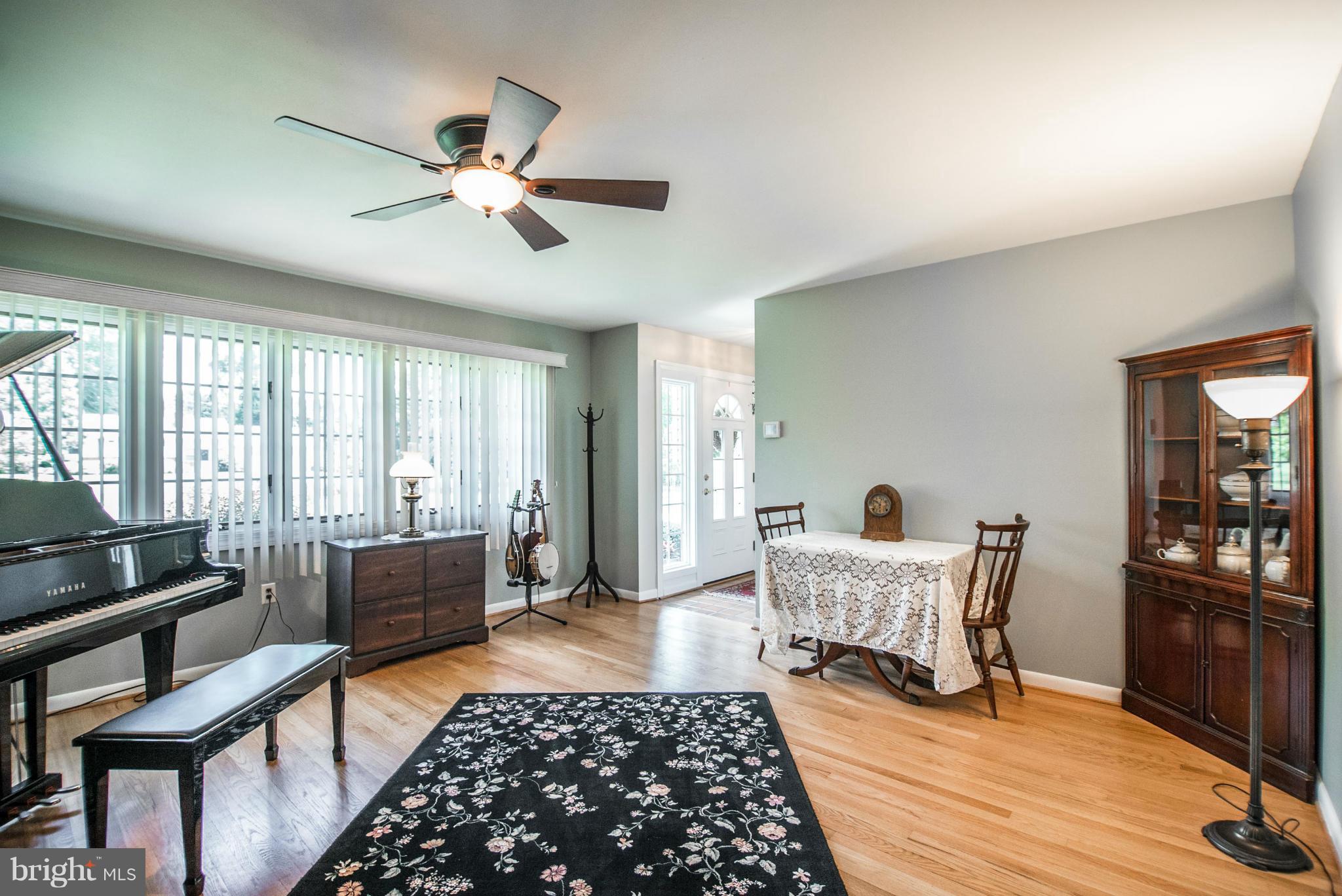 BALDWIN HILLS - Residential