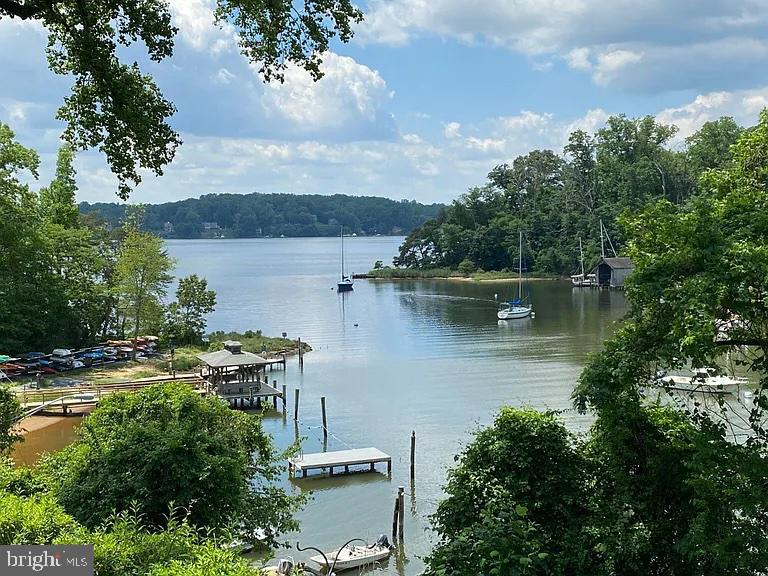 PINES ON THE SEVERN - Residential