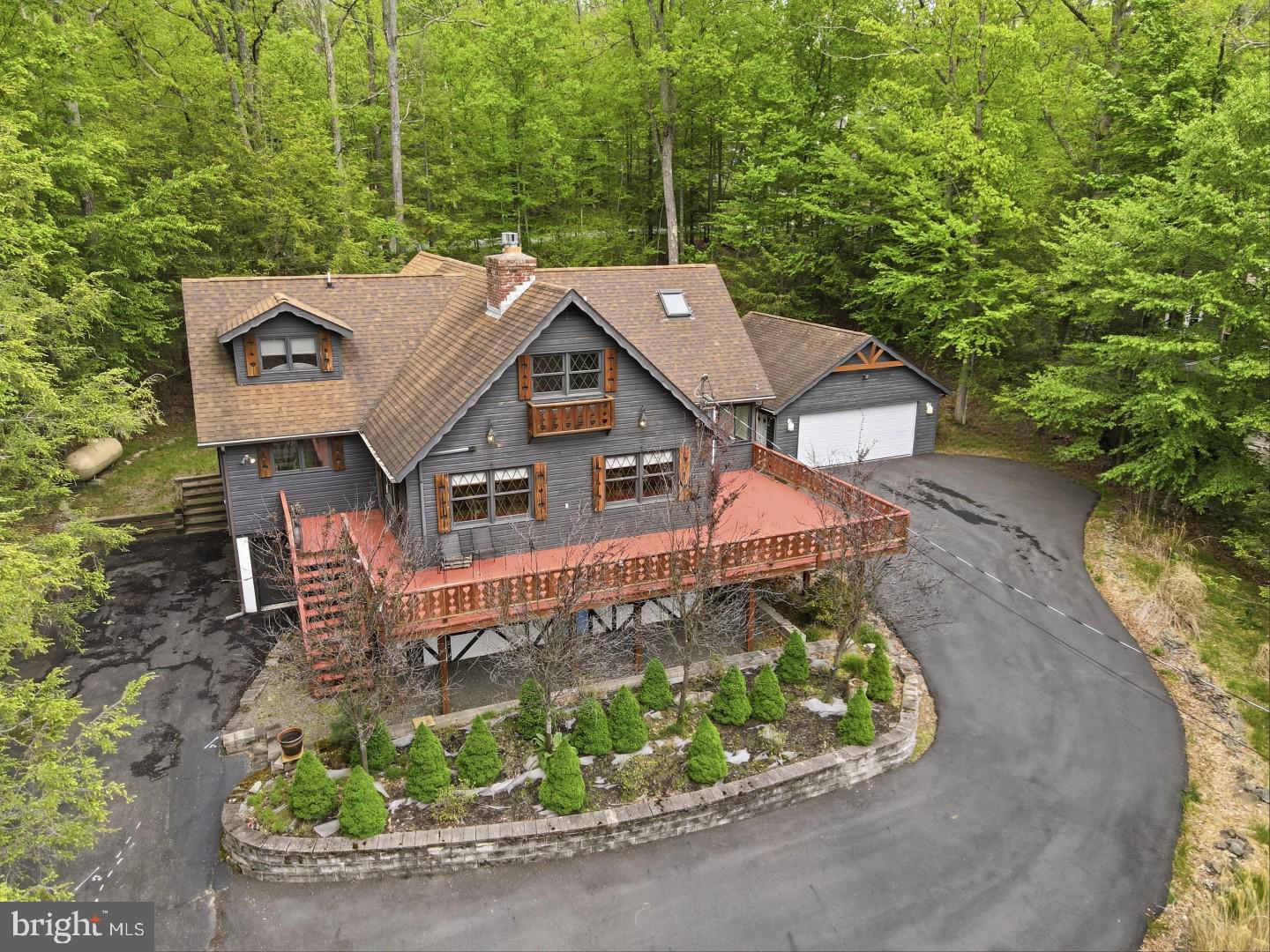 162 INDIAN DRIVE