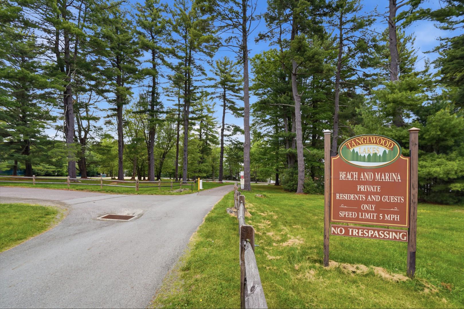 TANGLEWOOD LAKES - Residential