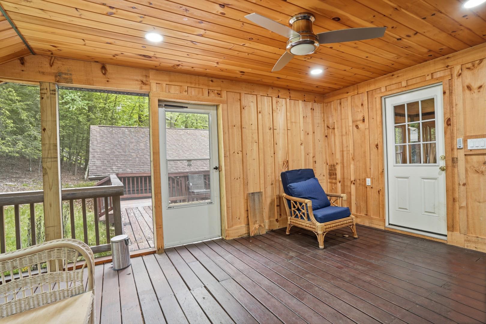 TANGLEWOOD LAKES - Residential