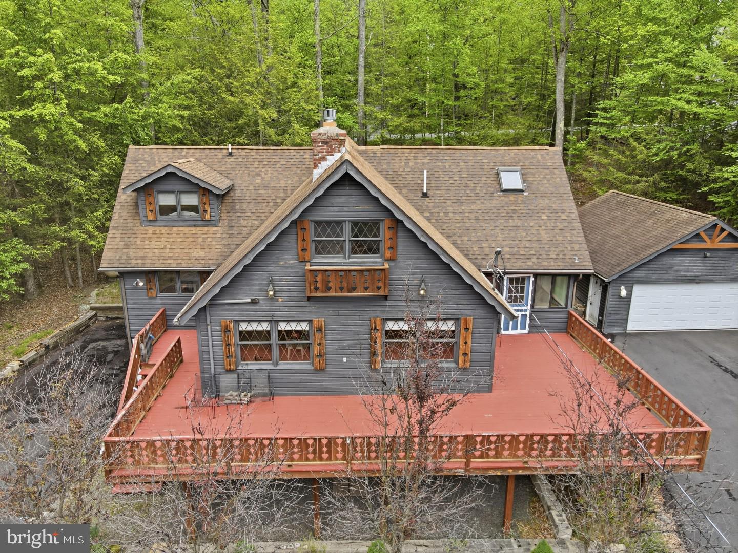 TANGLEWOOD LAKES - Residential