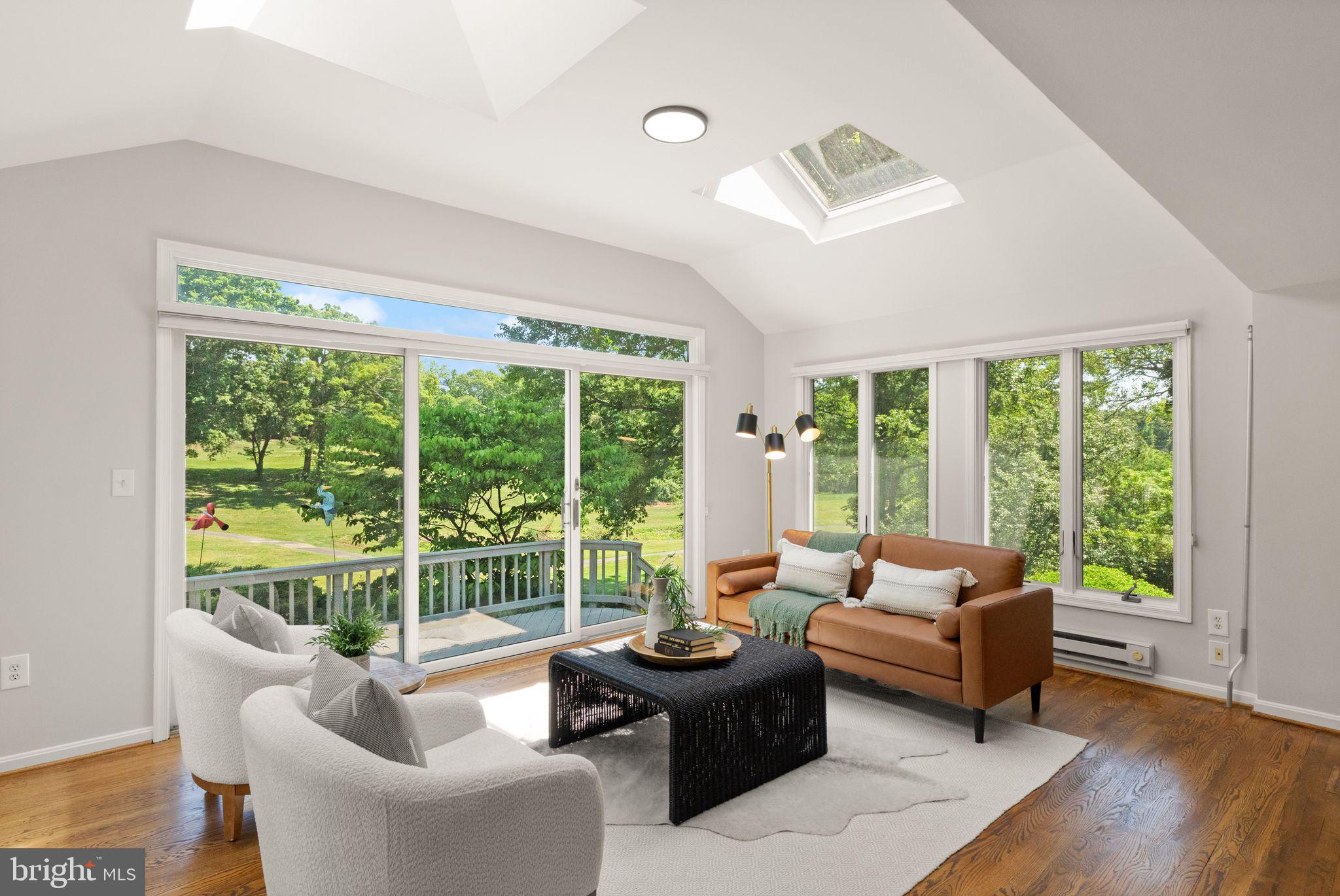 RESTON - Residential