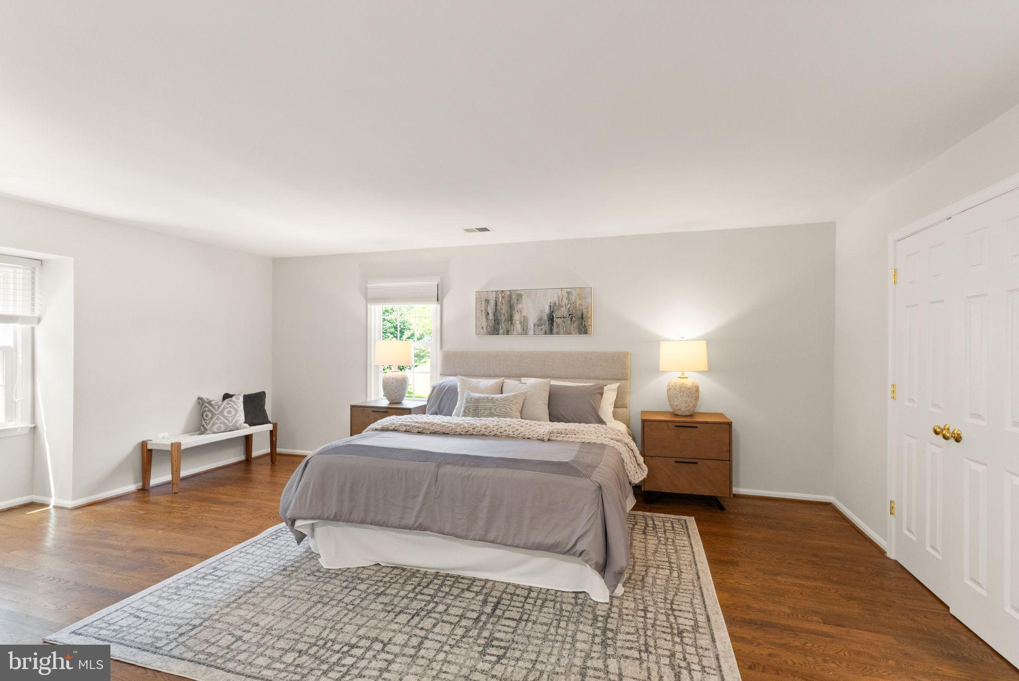 RESTON - Residential