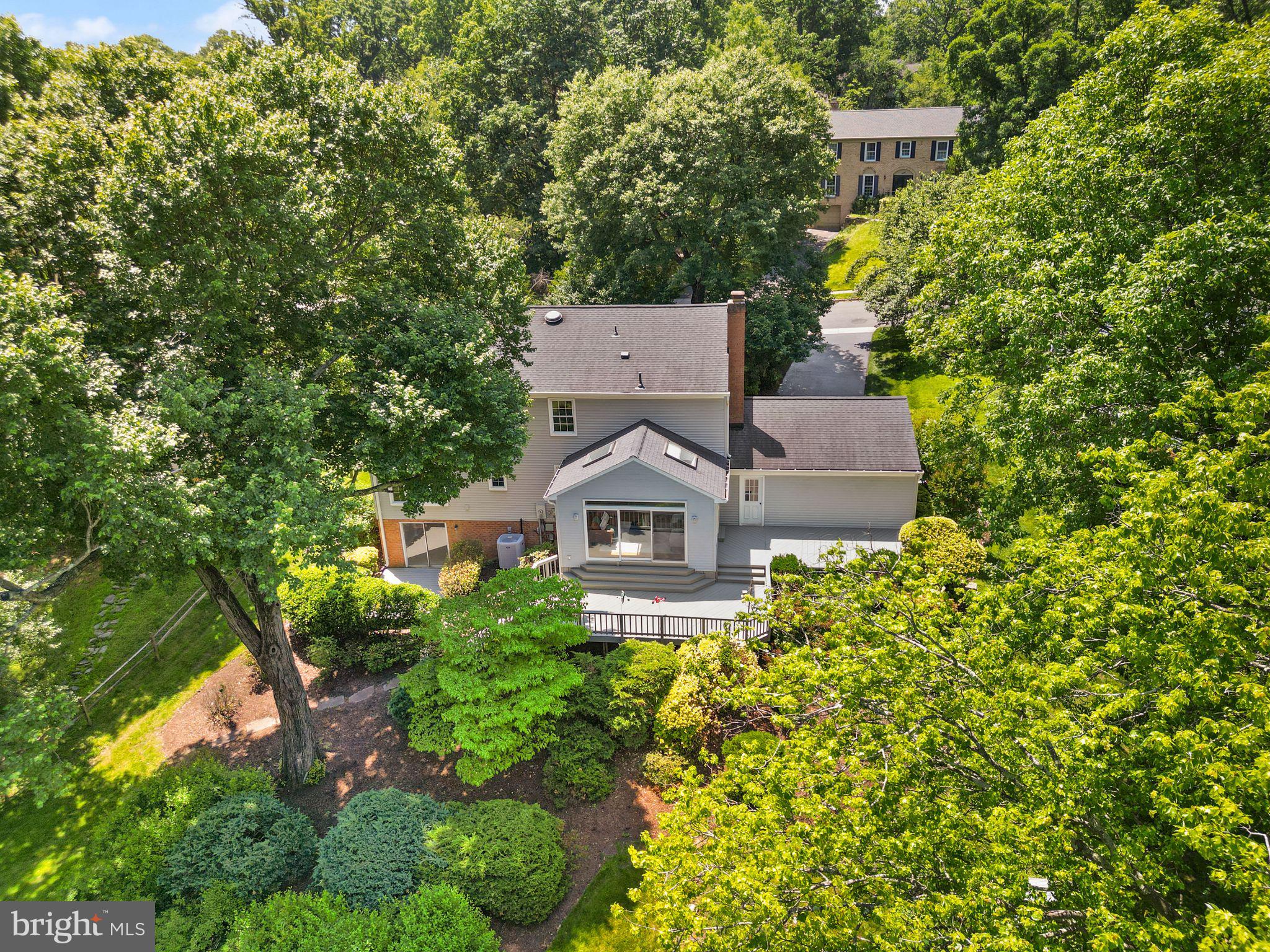RESTON - Residential