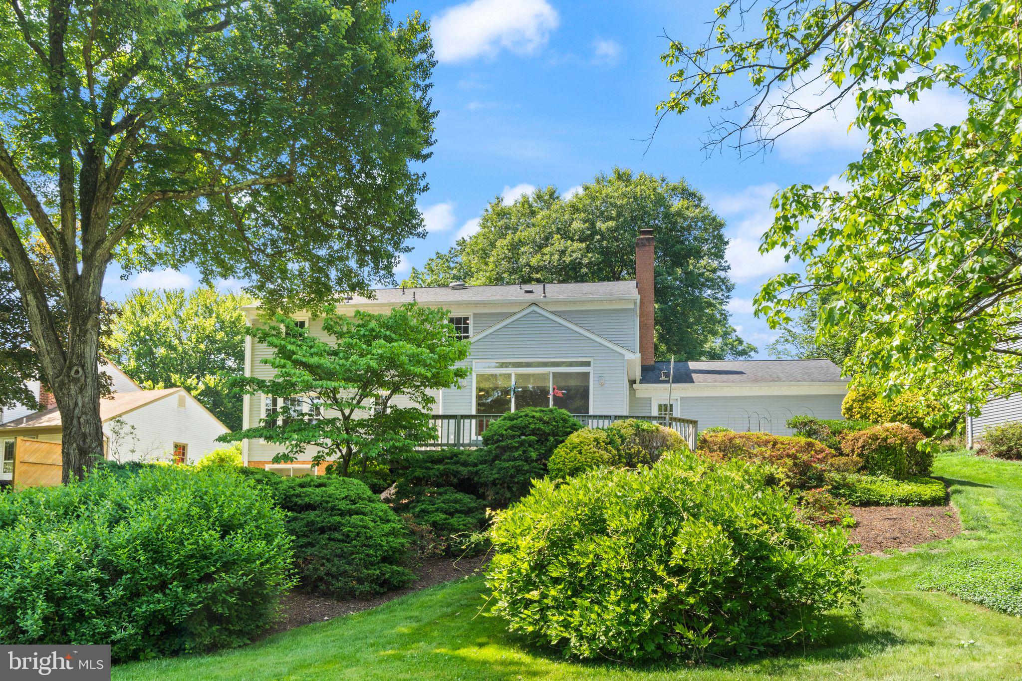 RESTON - Residential