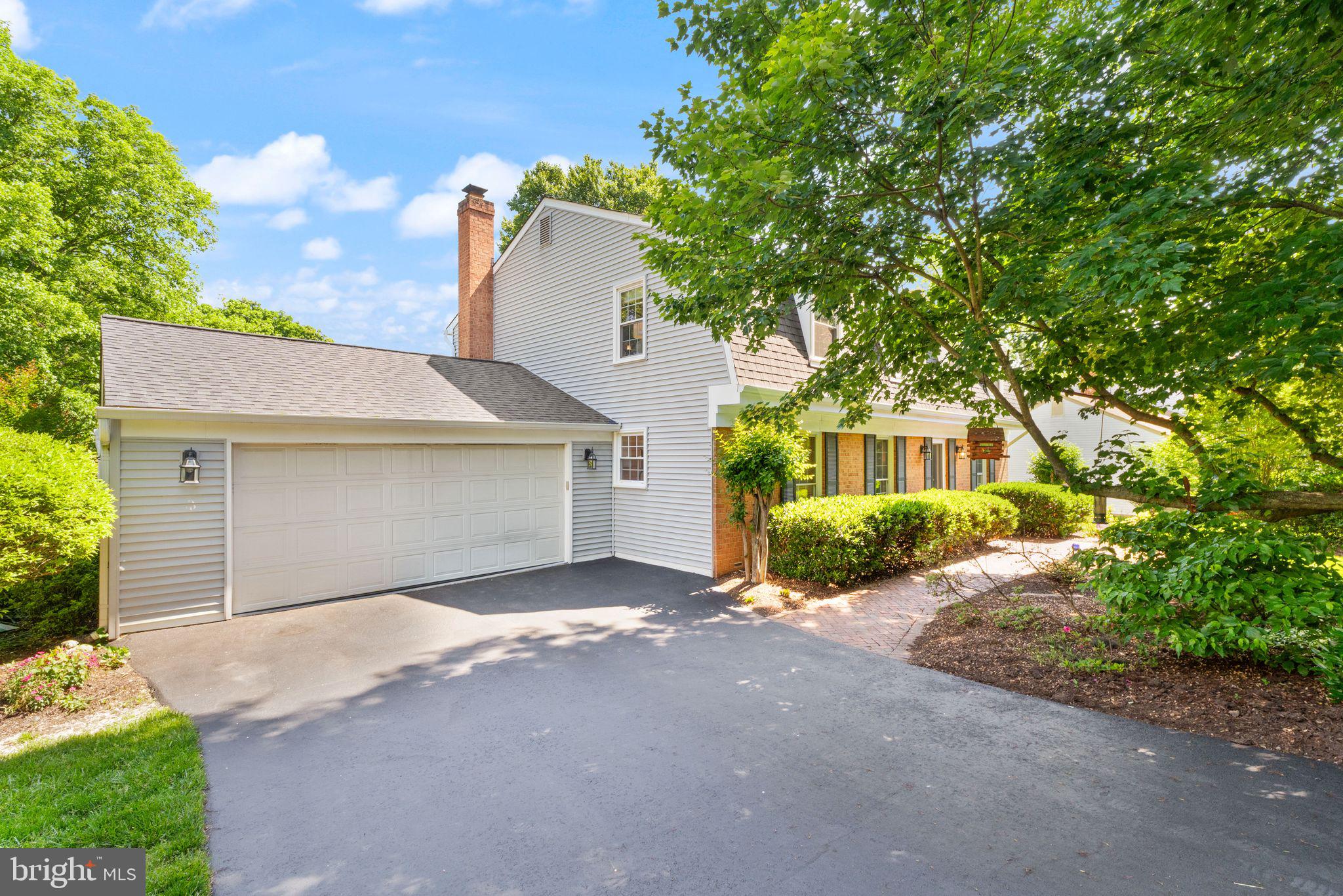 RESTON - Residential