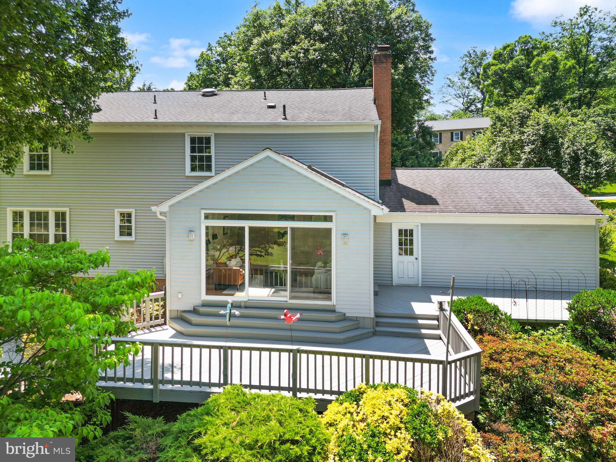 RESTON - Residential