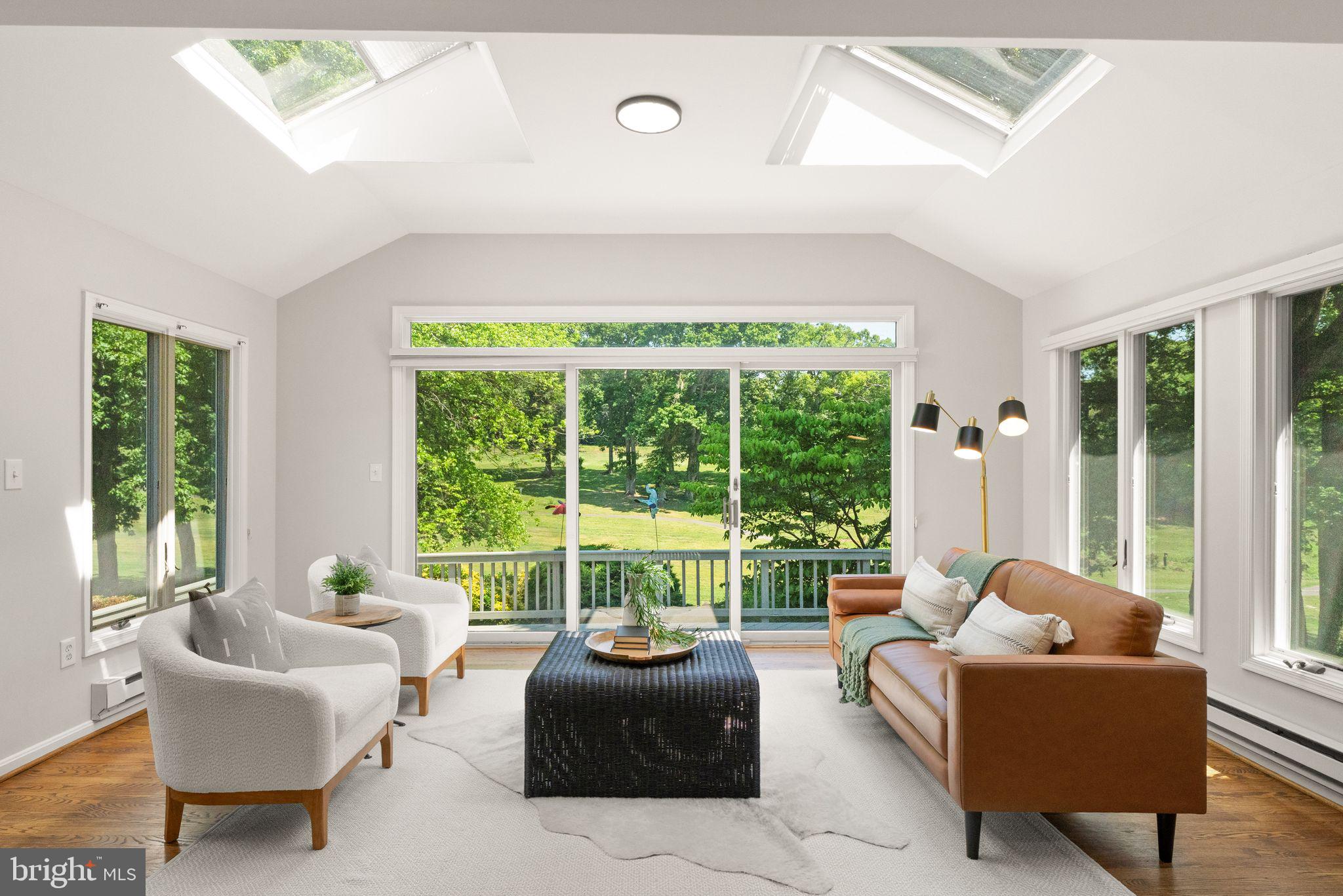 RESTON - Residential