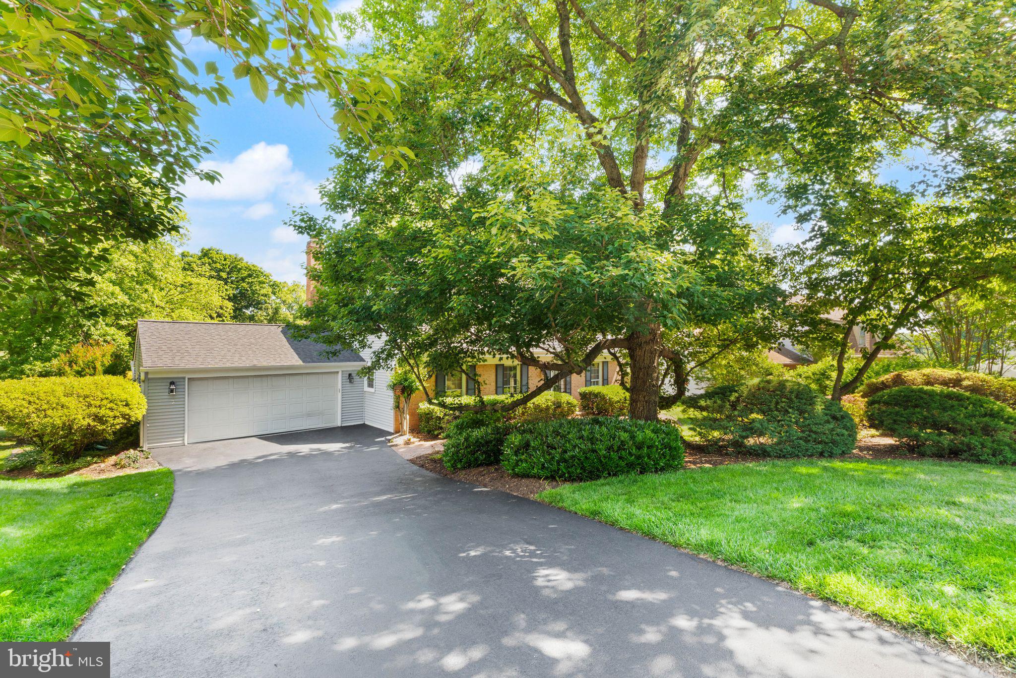 RESTON - Residential