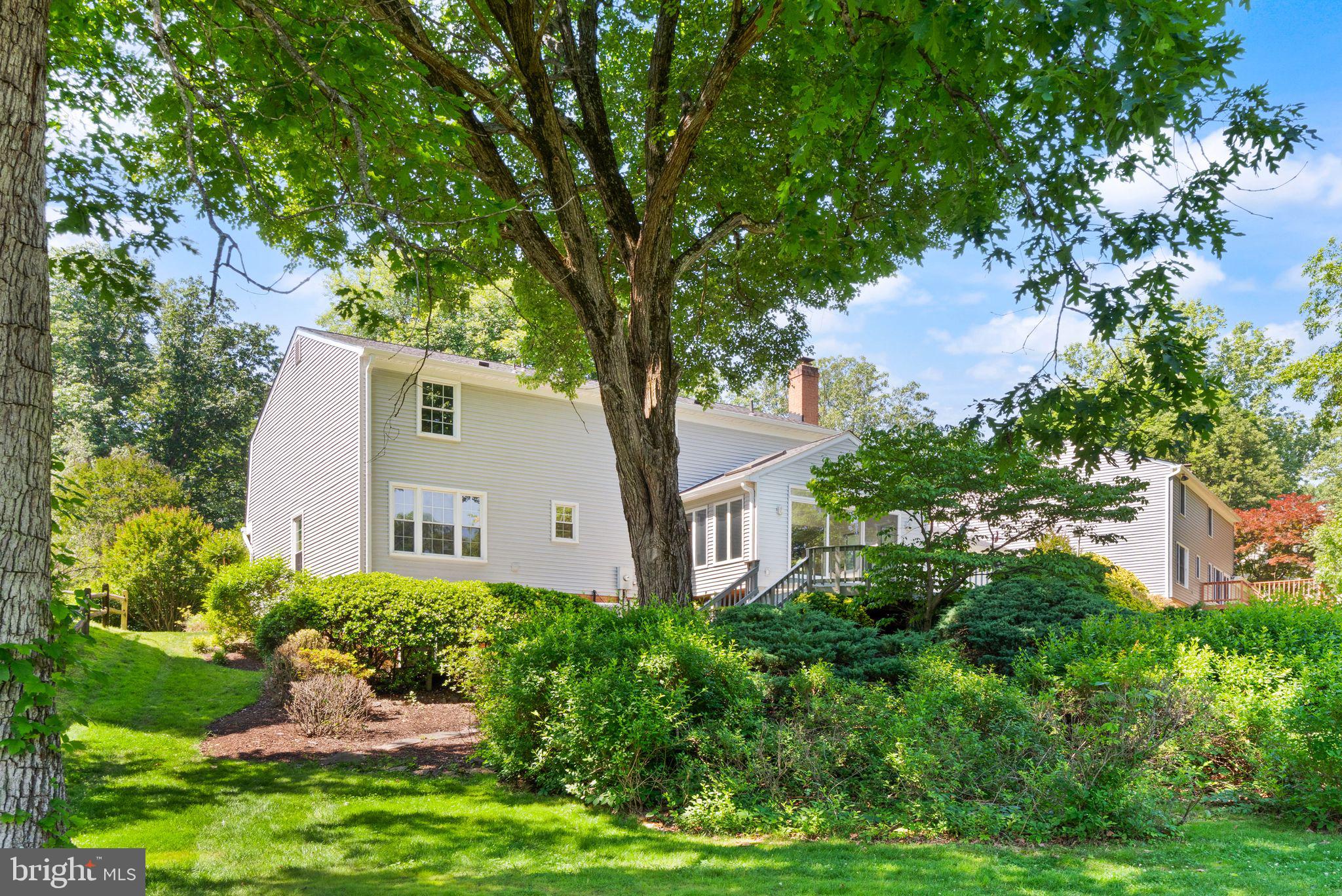 RESTON - Residential