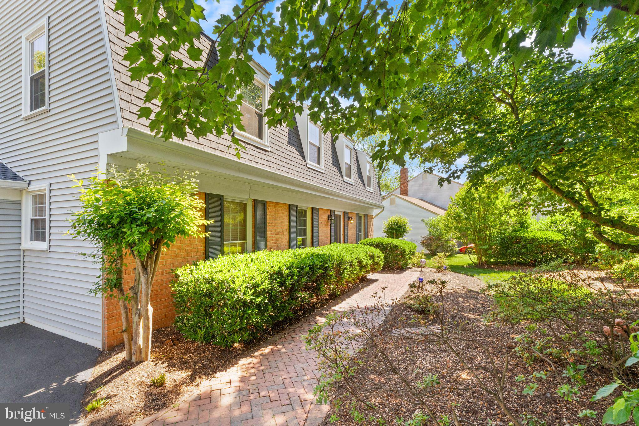 RESTON - Residential