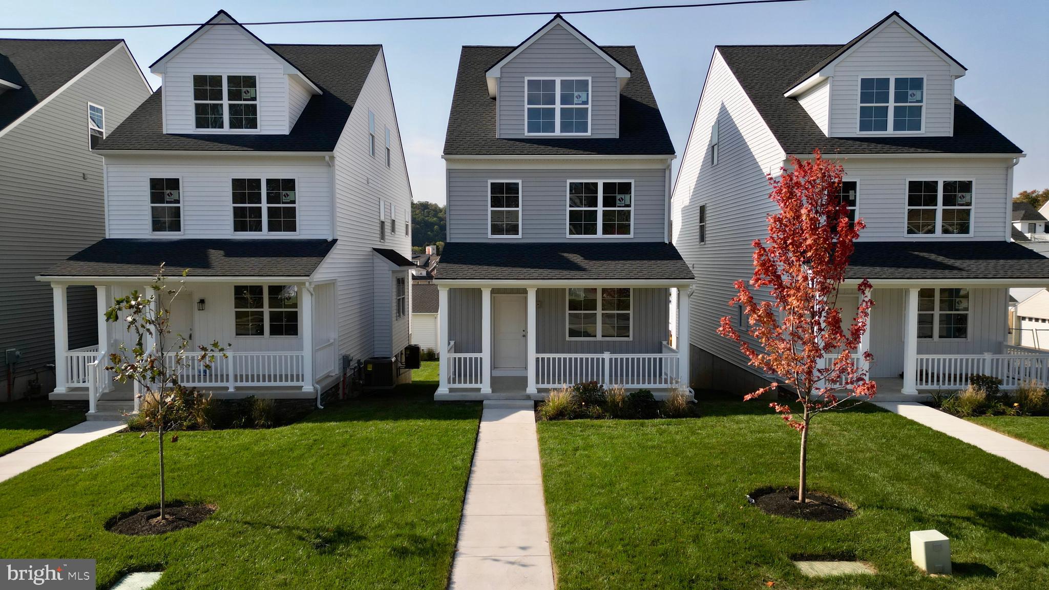 402 E 7TH AVENUE LOT 2