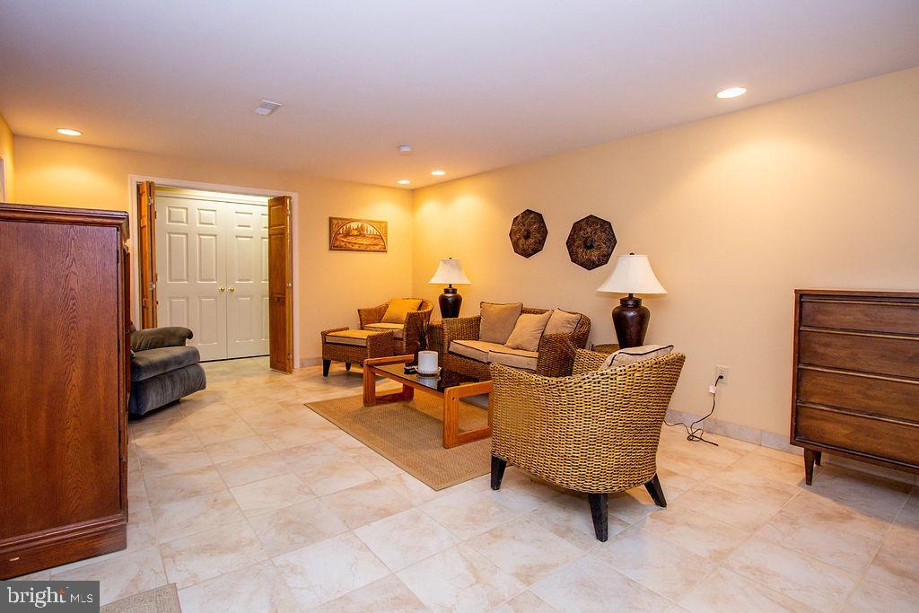 TIMBER MOUNTAIN - Residential