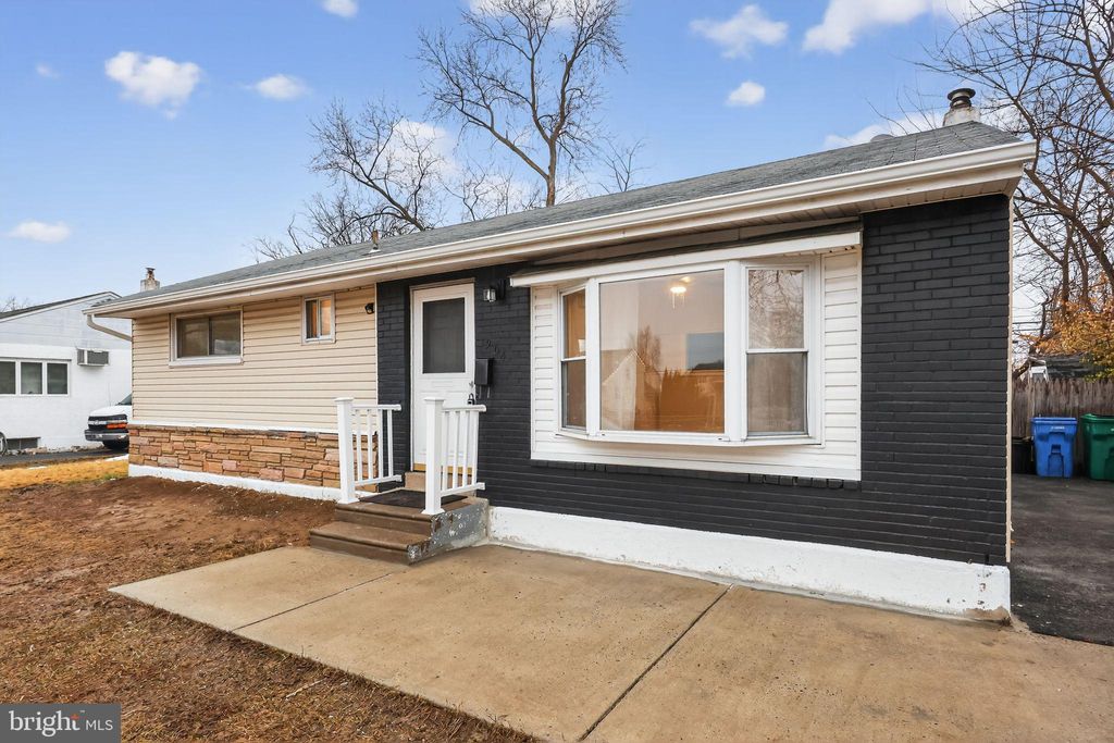 Photo of 904 Arthur Avenue, BRISTOL, PA 19007 (MLS # PABU2115258)