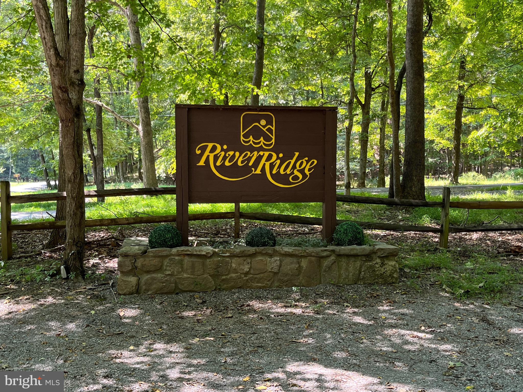 RIVER RIDGE - Residential