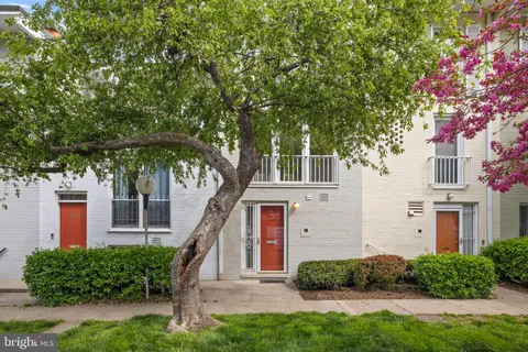 MLS: DCDC2191114