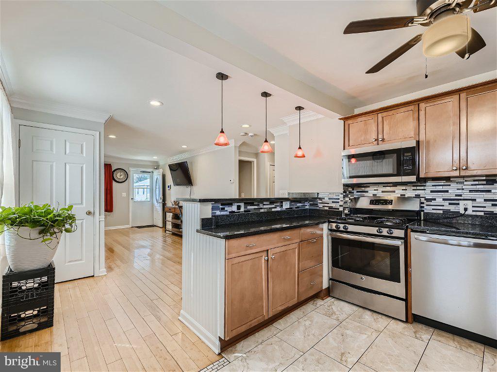 MARLYN MANOR - Residential