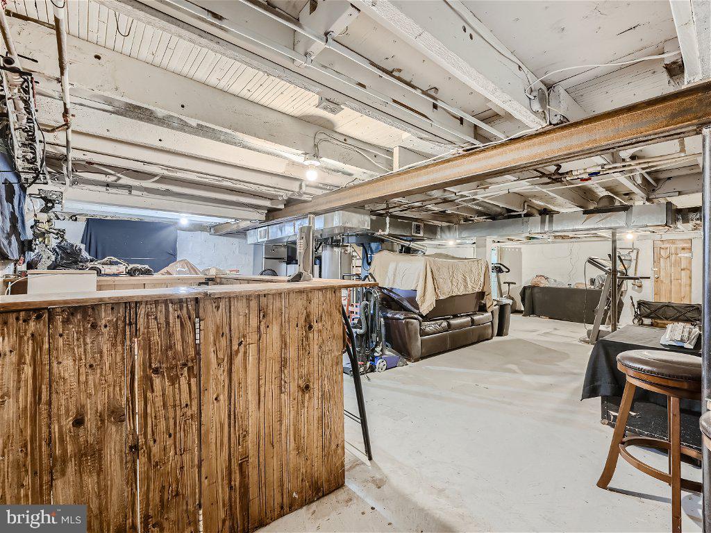 MARLYN MANOR - Residential