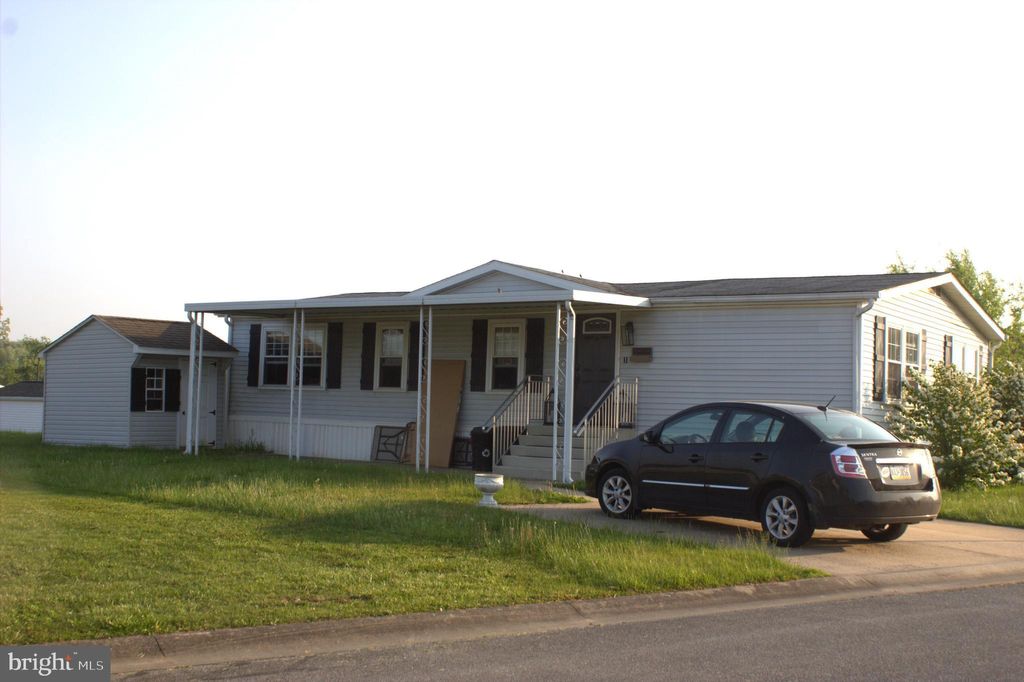 Photo of 909 DOGWOOD ST, NEW PROVIDENCE, PA 17560 (MLS # PALA2034682)