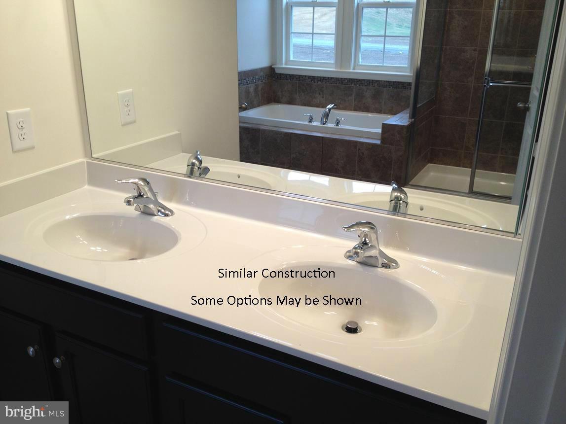 THE VILLAGE OF WASHINGTON TRAIL - Residential