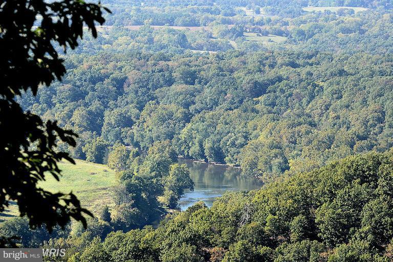 CALMES NECK ESTATES - Residential Lease