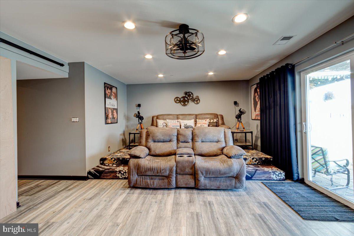 VILLAGES OF DORCHESTER - Residential