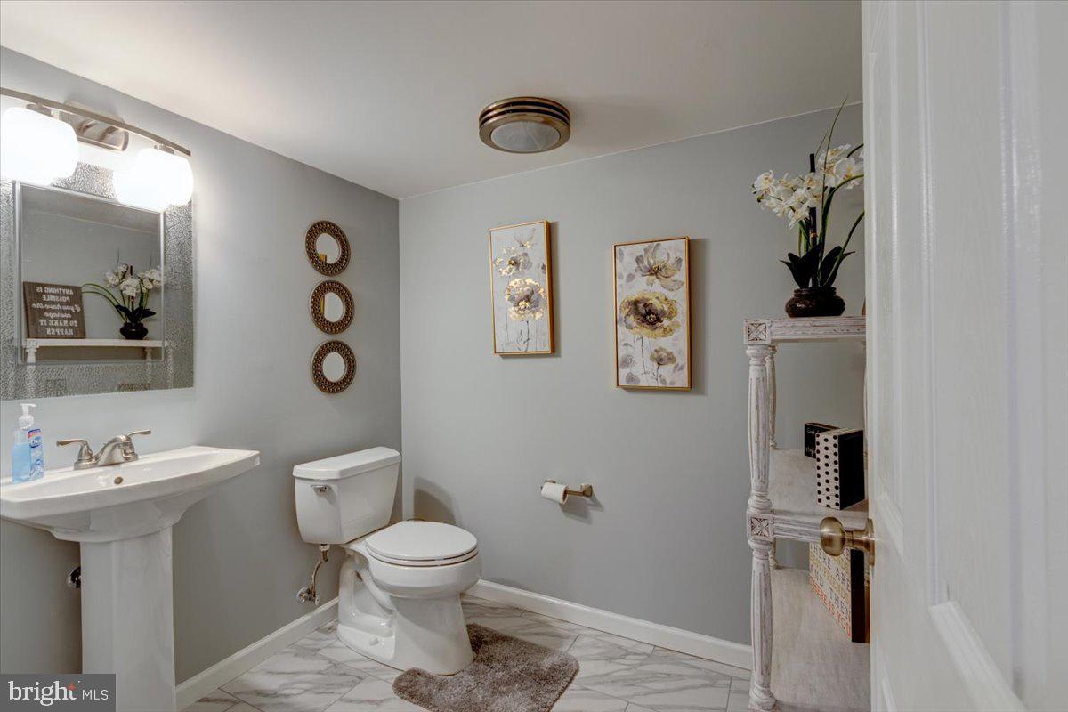 VILLAGES OF DORCHESTER - Residential