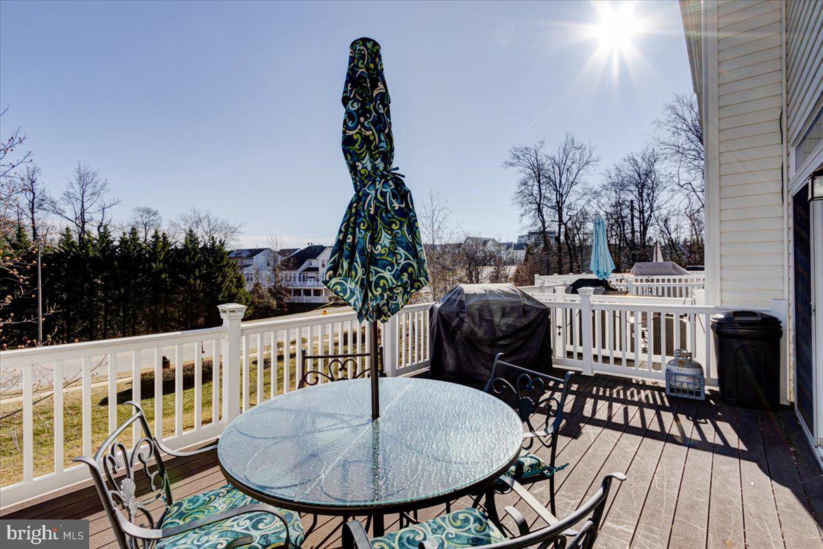 VILLAGES OF DORCHESTER - Residential