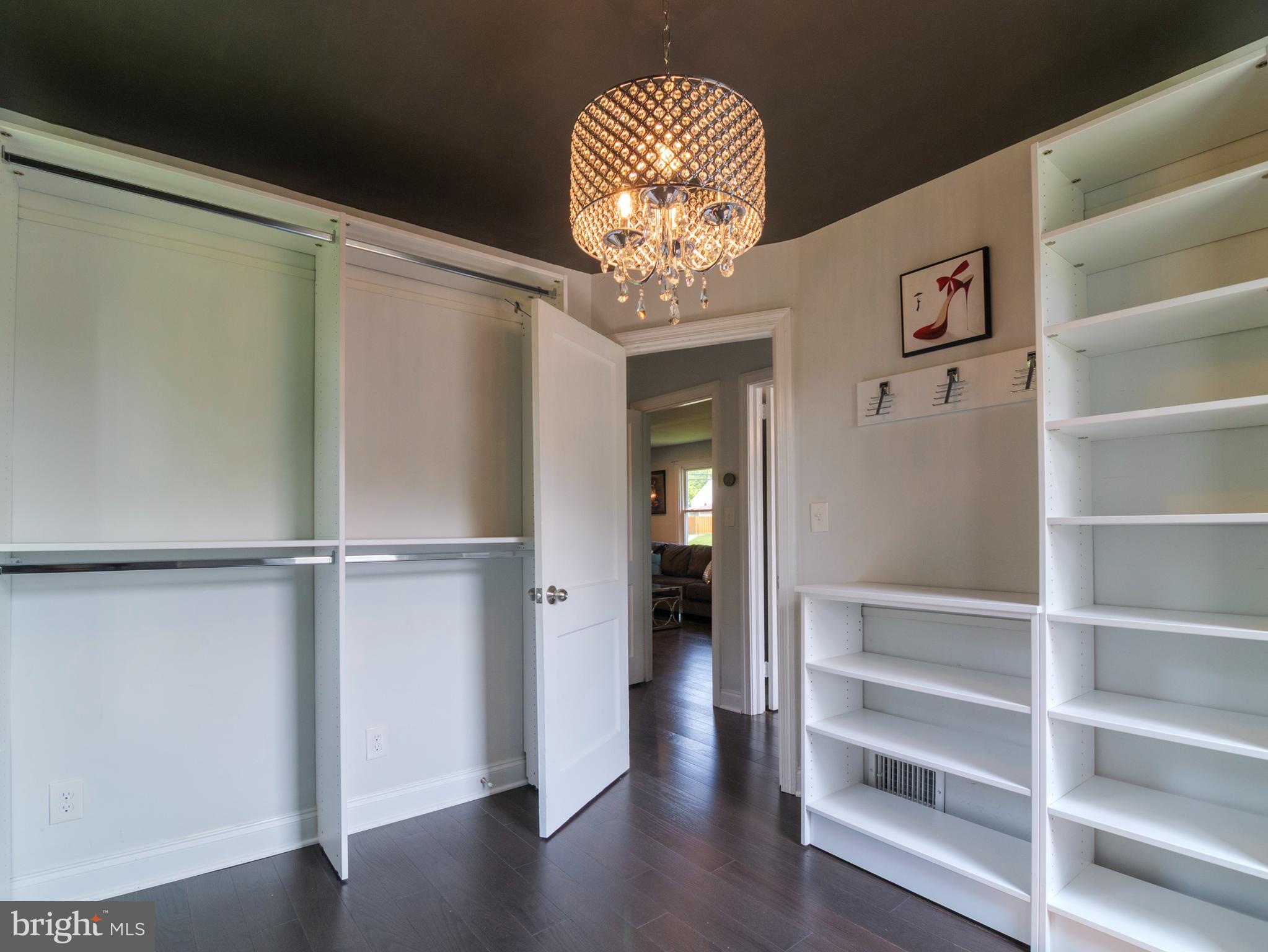 GLENMONT FOREST - Residential