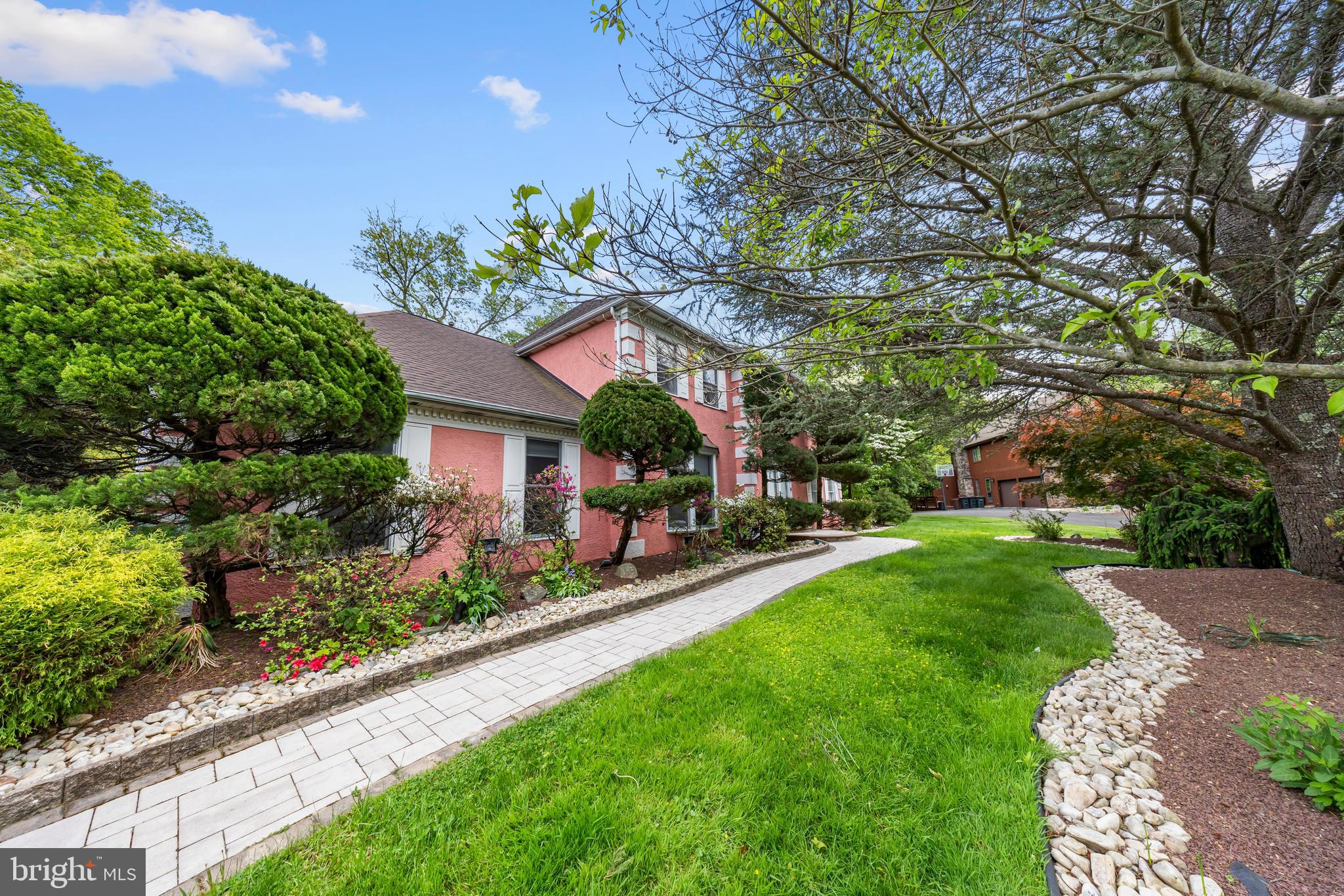 LONGFIELD WOODS - Residential
