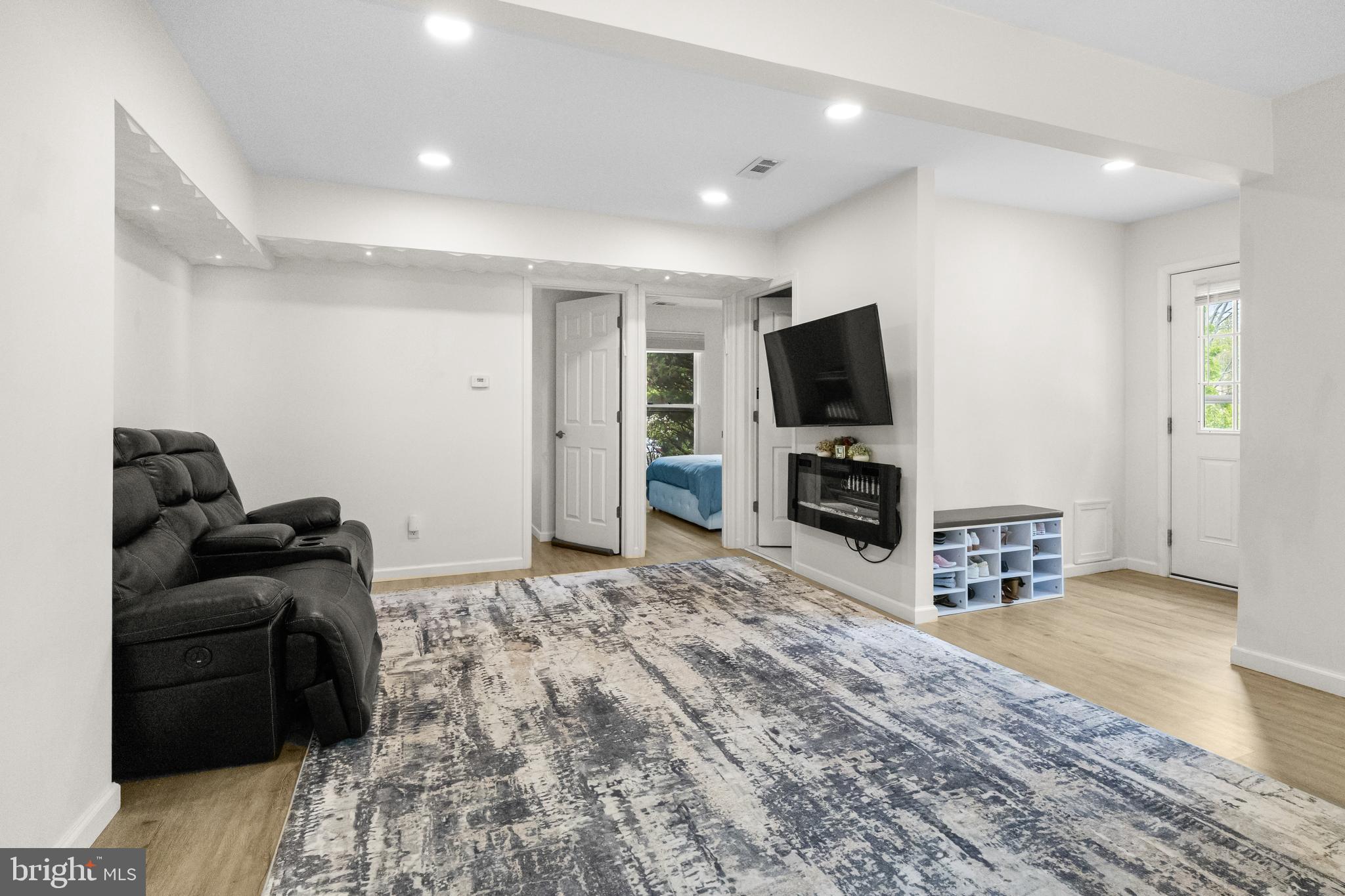 LONGFIELD WOODS - Residential