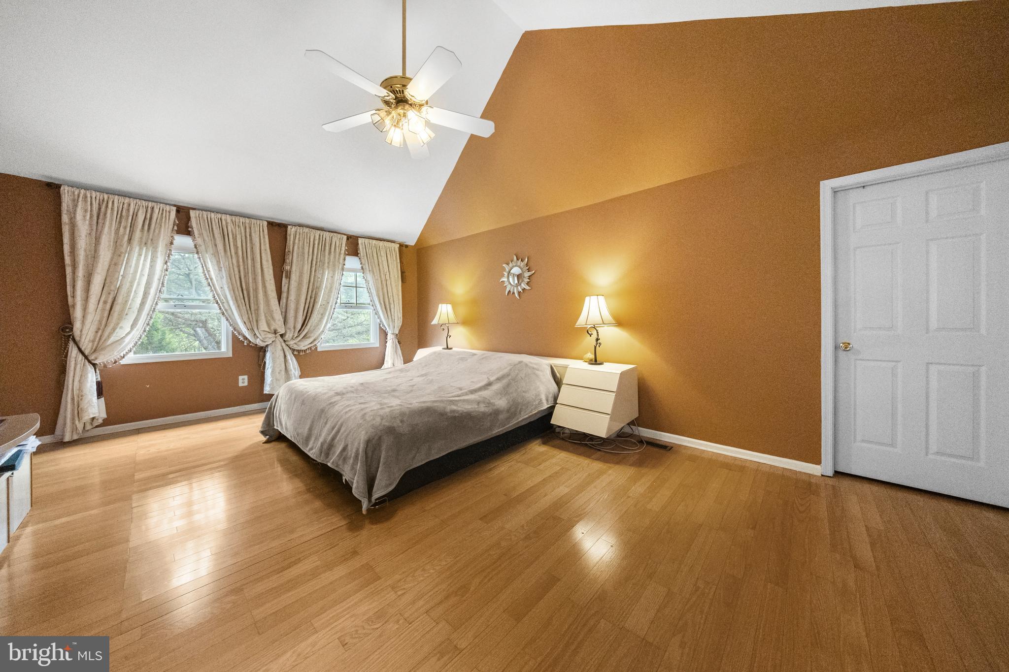 LONGFIELD WOODS - Residential