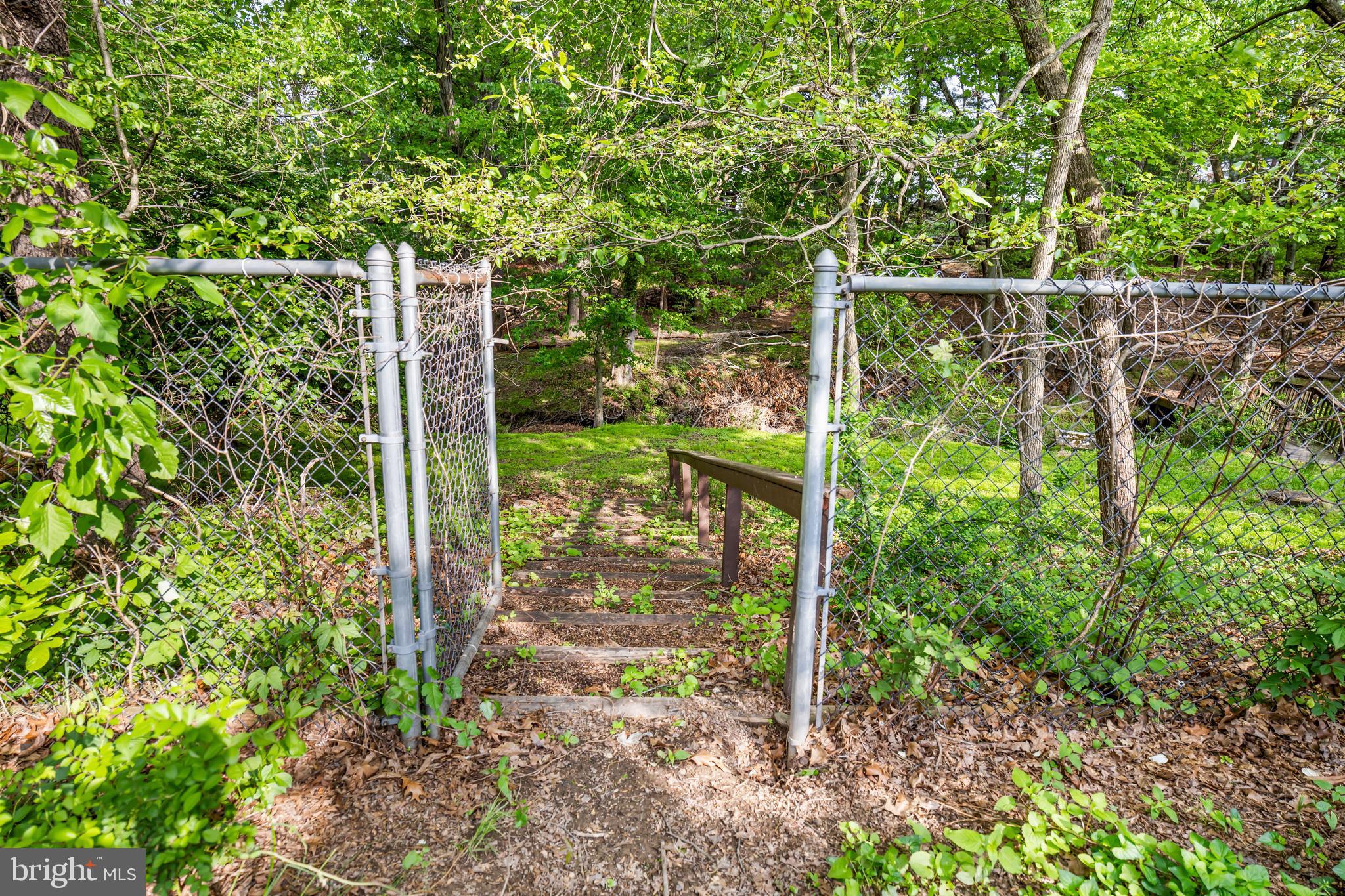 LONGFIELD WOODS - Residential