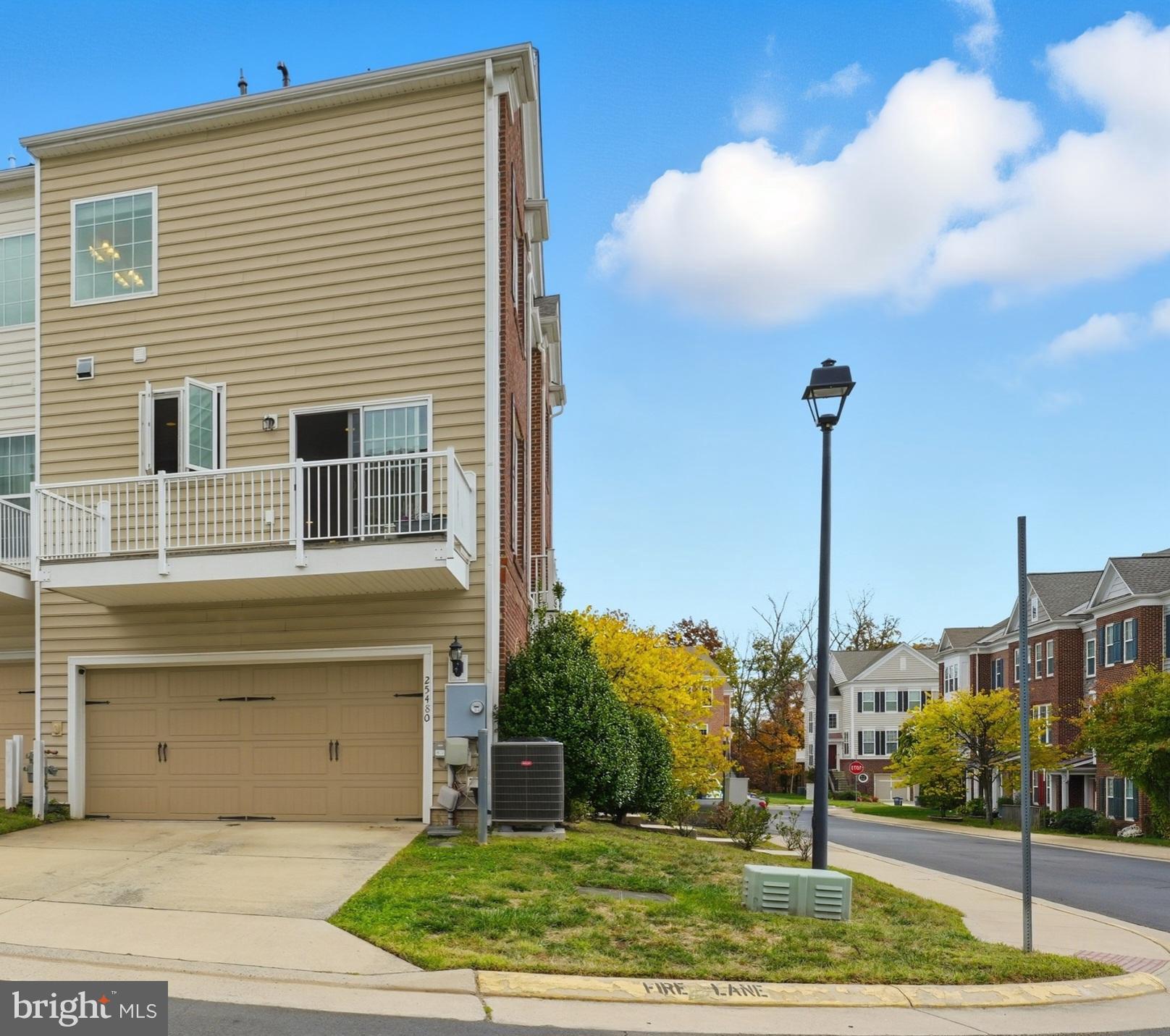 EAST GATE - Residential