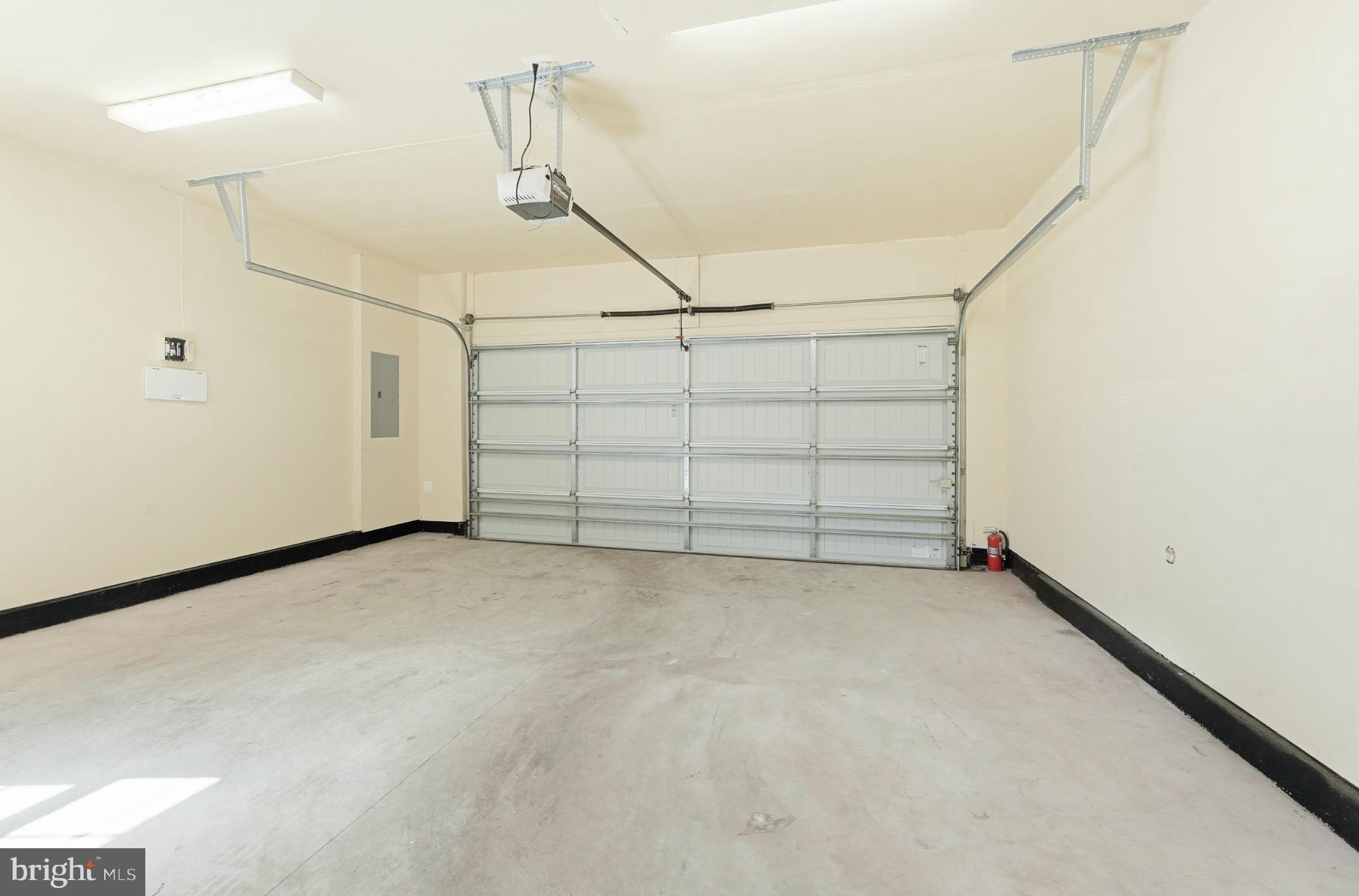 EAST GATE - Residential