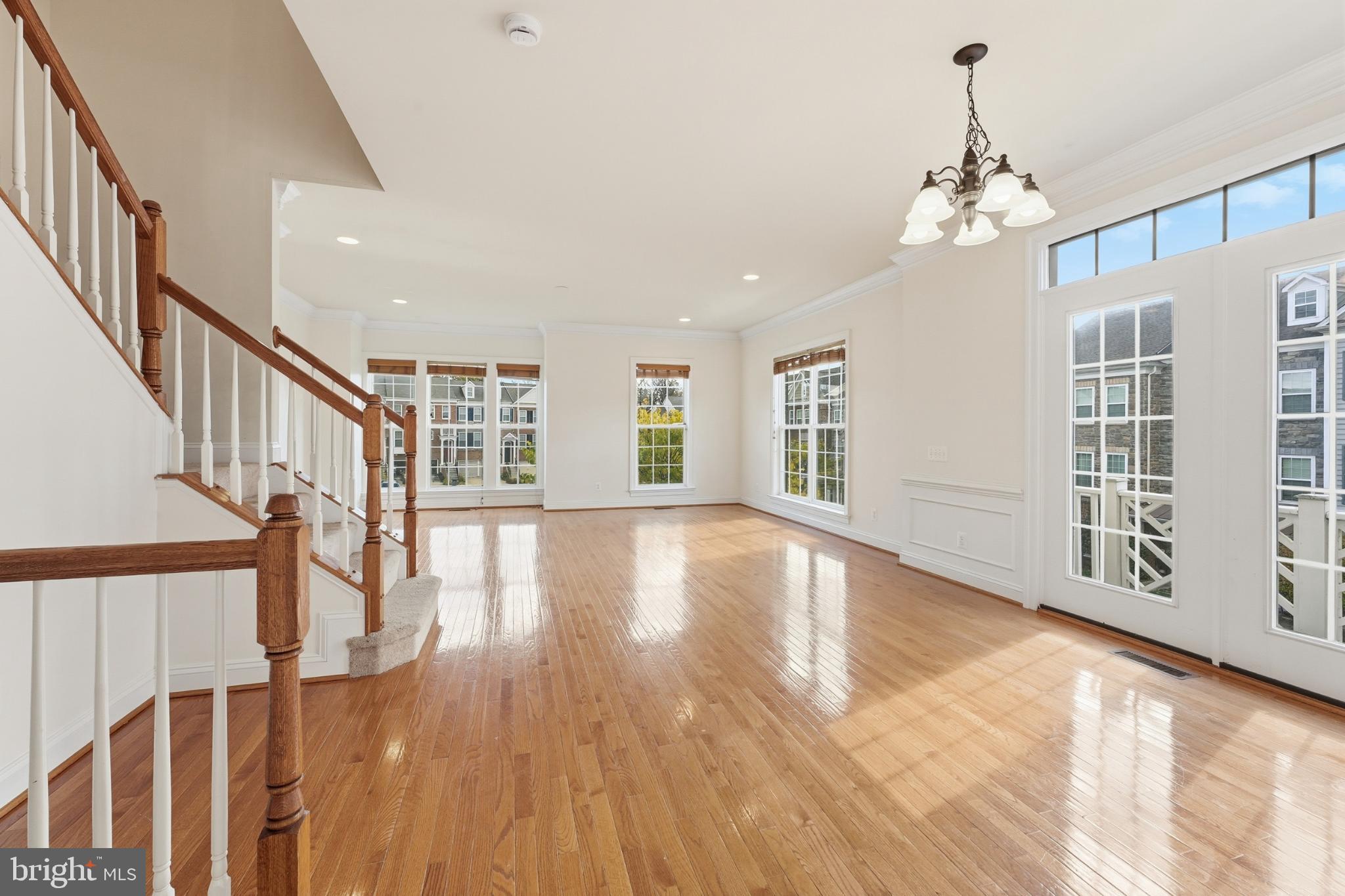 EAST GATE - Residential